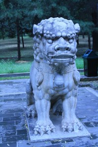 Estatua en el paseo sagrado