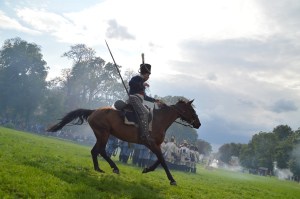 Cabalgando entre el enemigo