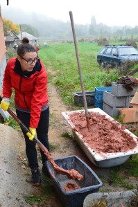 Porque es necesario ayudar a otras personas