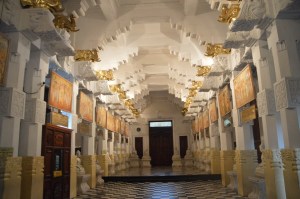 En el templo del diente