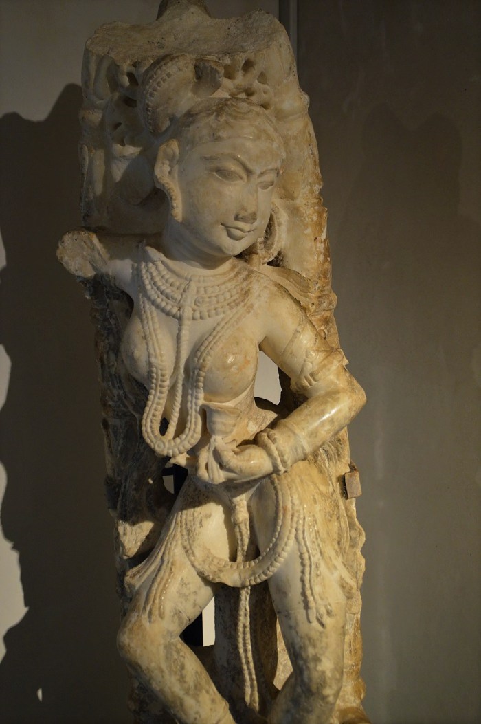 Estatua dentro del museo del palacio - Statue inside of city palace museum