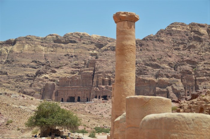 Las tumbas reales - The royal tombs