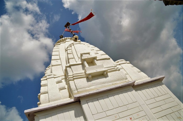 templo Neemach Mata Mandir temple