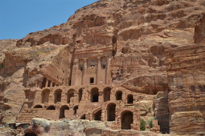 Tumba de la urna - Tomb of the urn