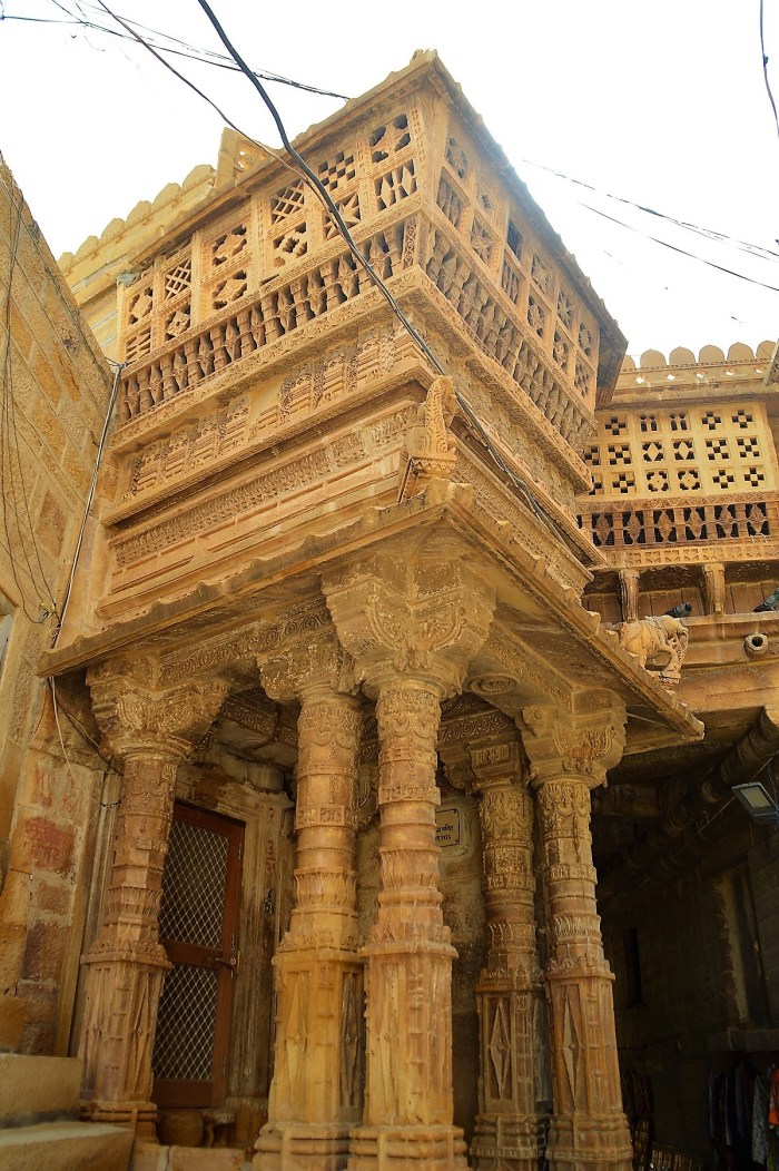 Entrada al templo - Entrance to the temple